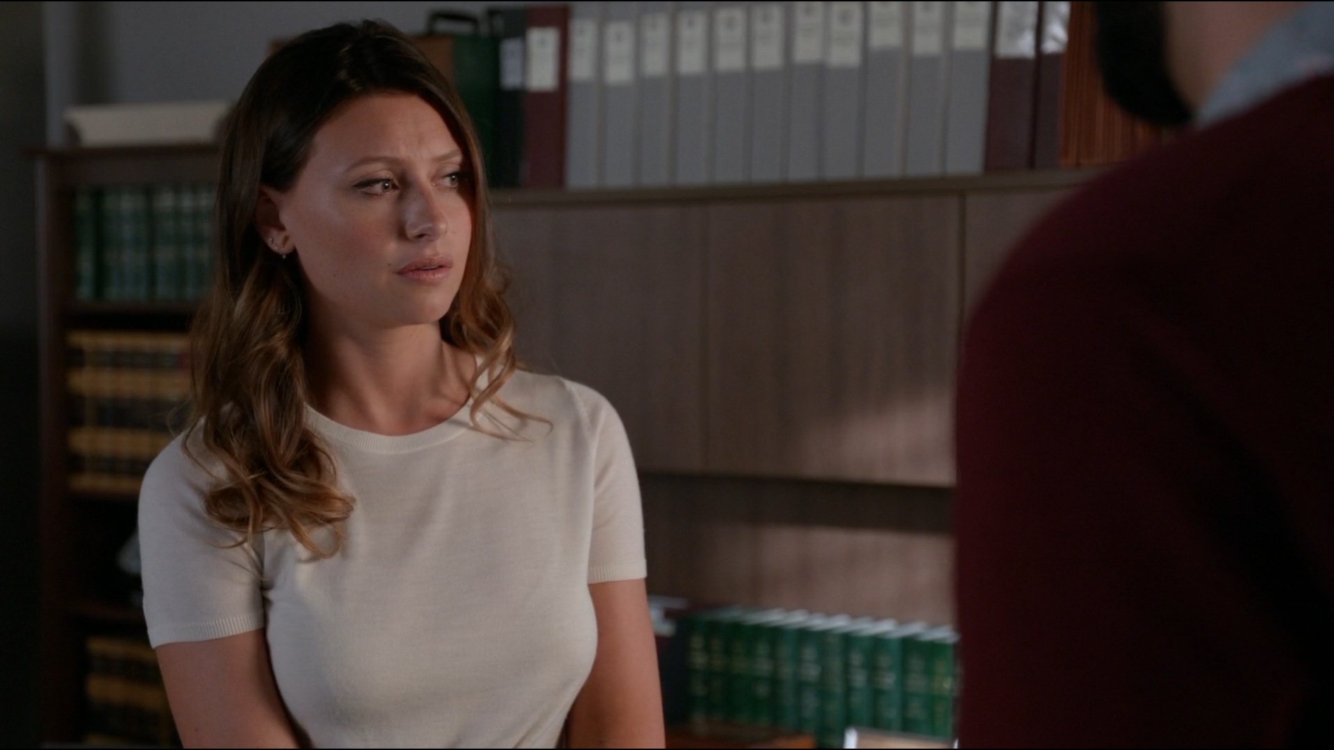 iZombie_3x03EatPrayLiv_0058.jpg