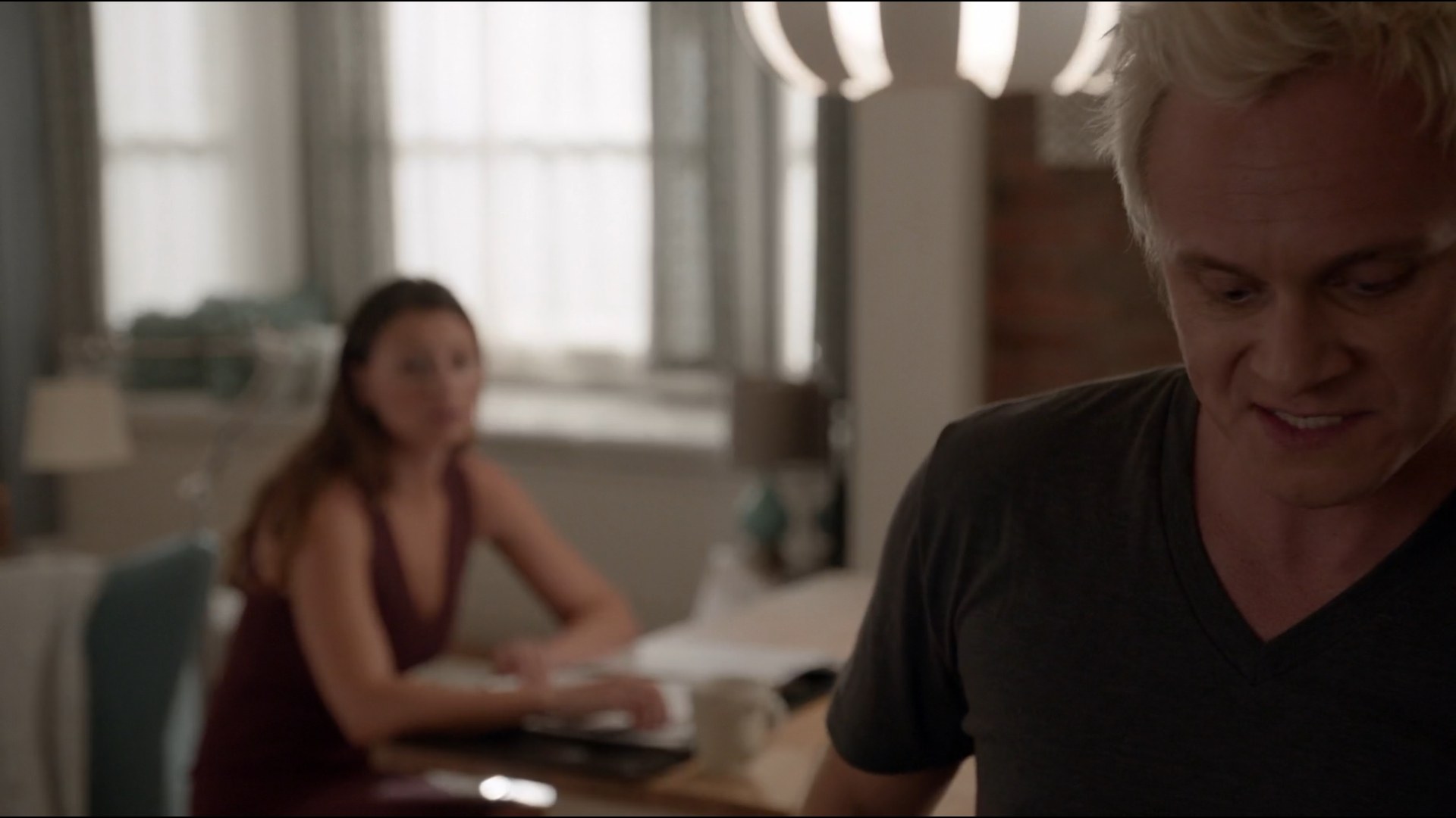 iZombie_3x06_SomeLikeitHotMess_0071.jpg