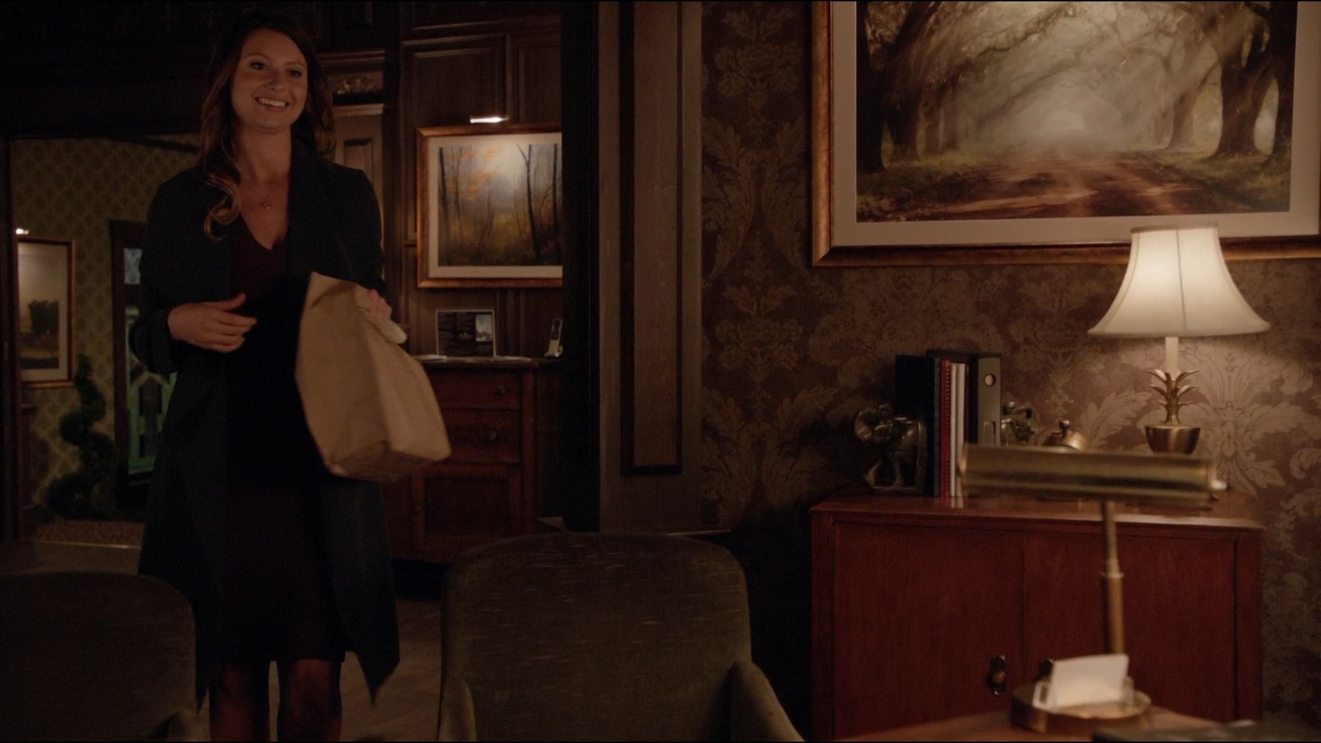 iZombie_3x06_SomeLikeitHotMess_0216.jpg