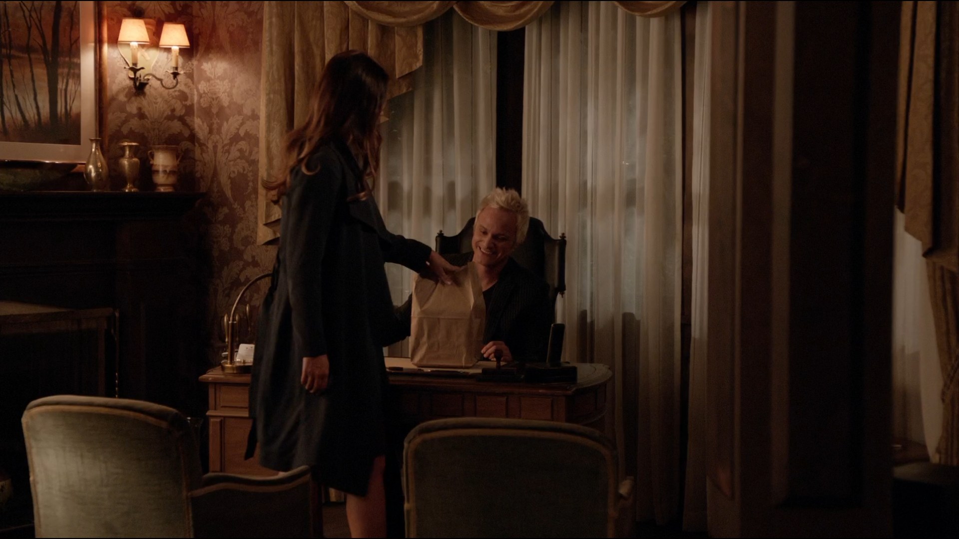 iZombie_3x06_SomeLikeitHotMess_0219.jpg