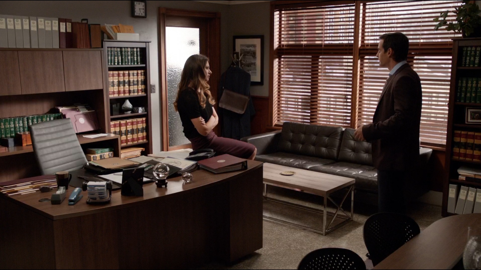 iZombie_3x07_DirtNapTime_0035.jpg
