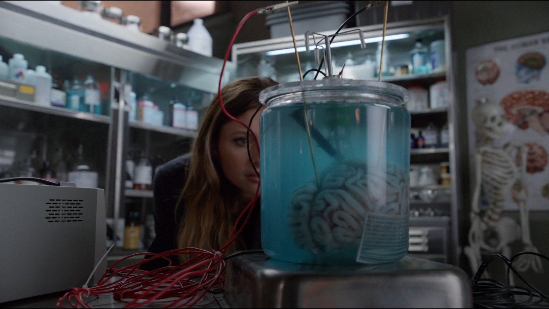 iZombie_3x07_DirtNapTime_0206.jpg