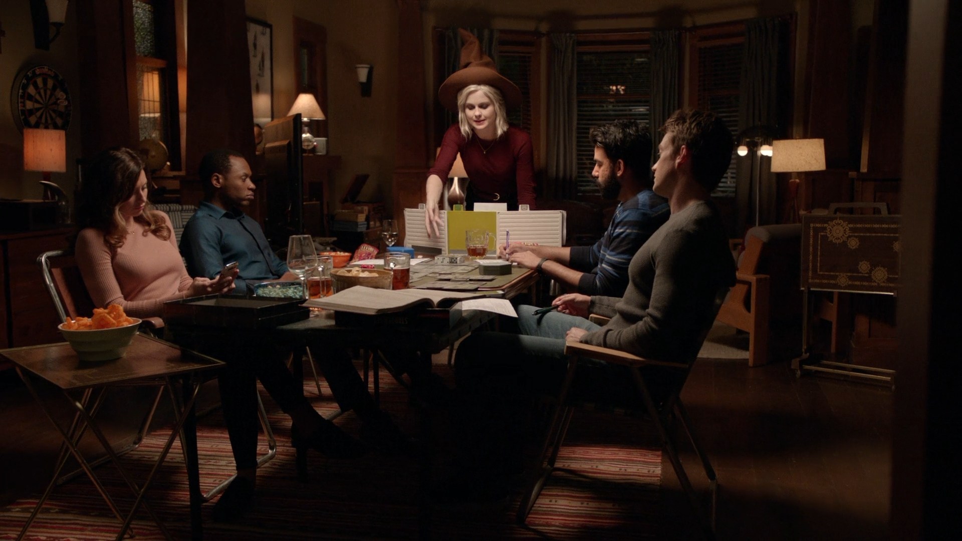 iZombie_3x09_Twenty-SidedDie_0033.jpg