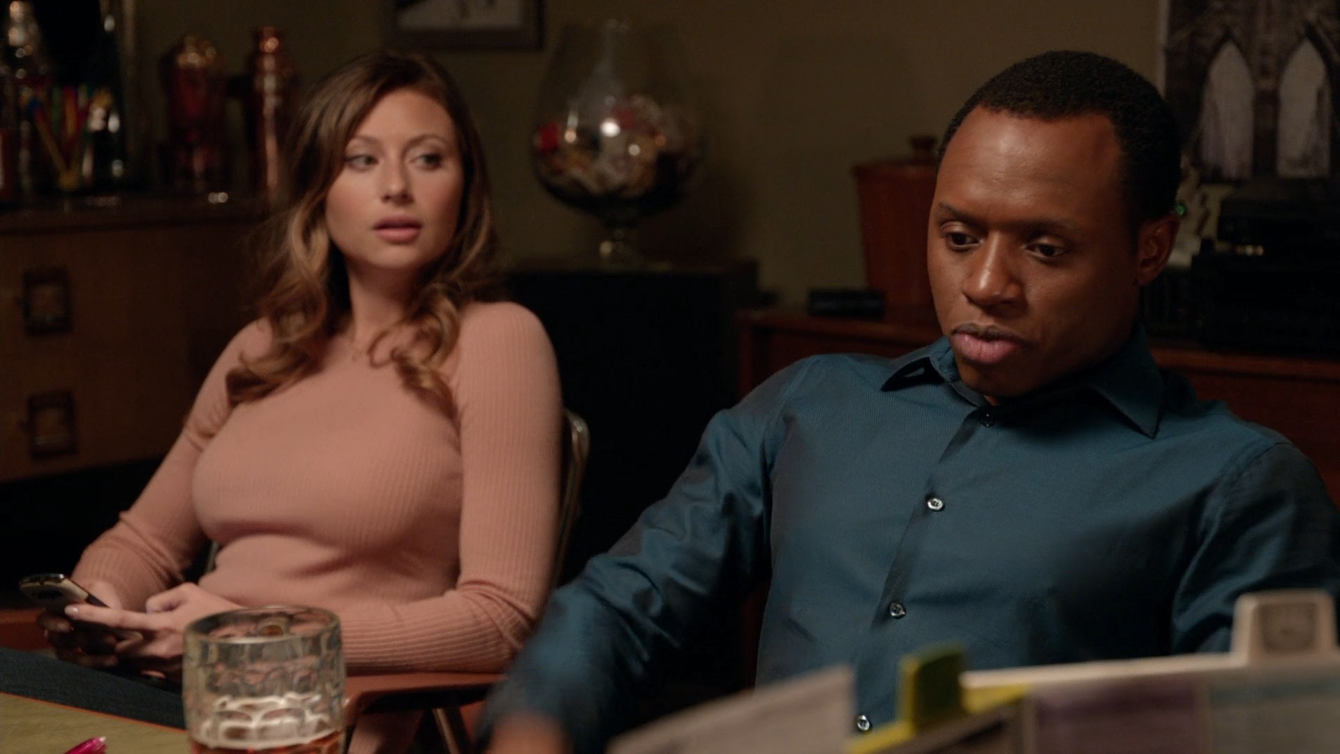 iZombie_3x09_Twenty-SidedDie_0039.jpg