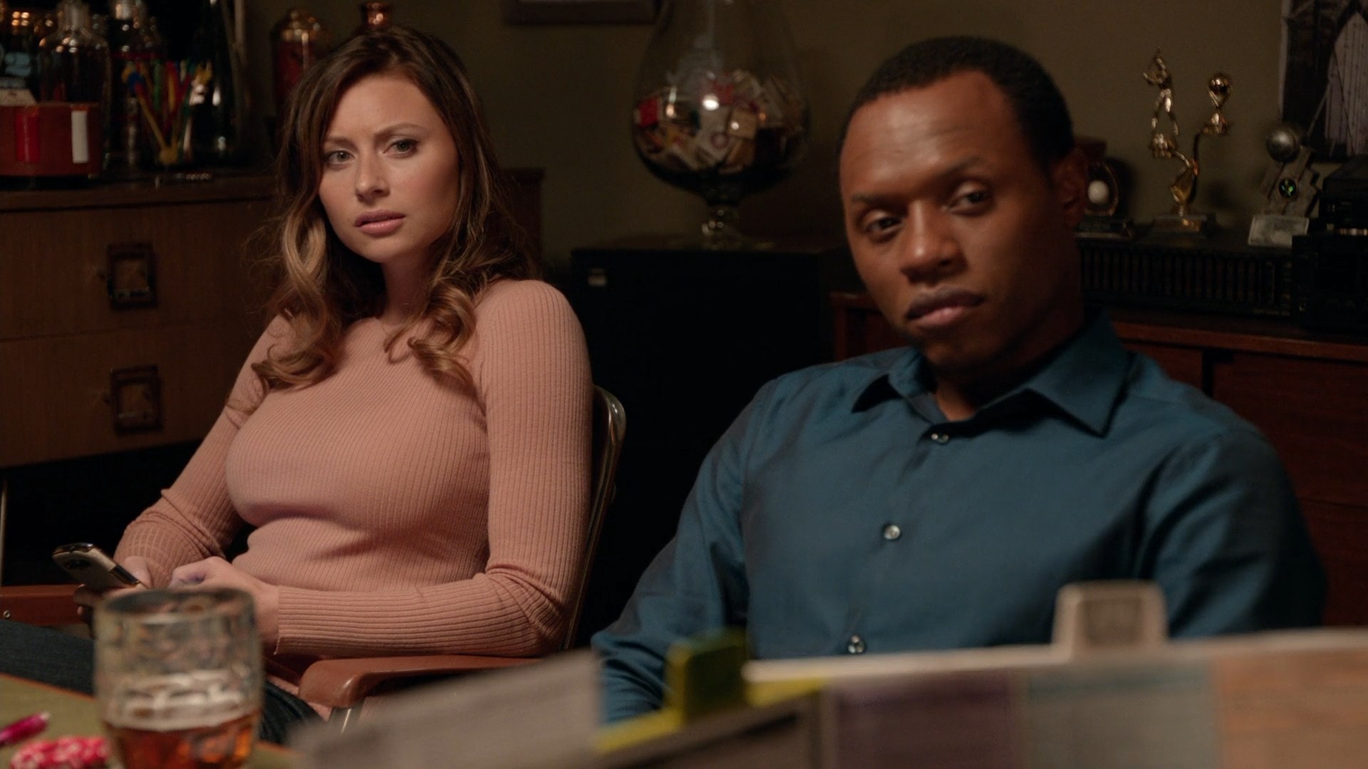 iZombie_3x09_Twenty-SidedDie_0057.jpg