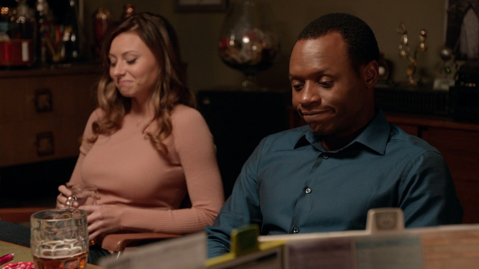iZombie_3x09_Twenty-SidedDie_0071.jpg