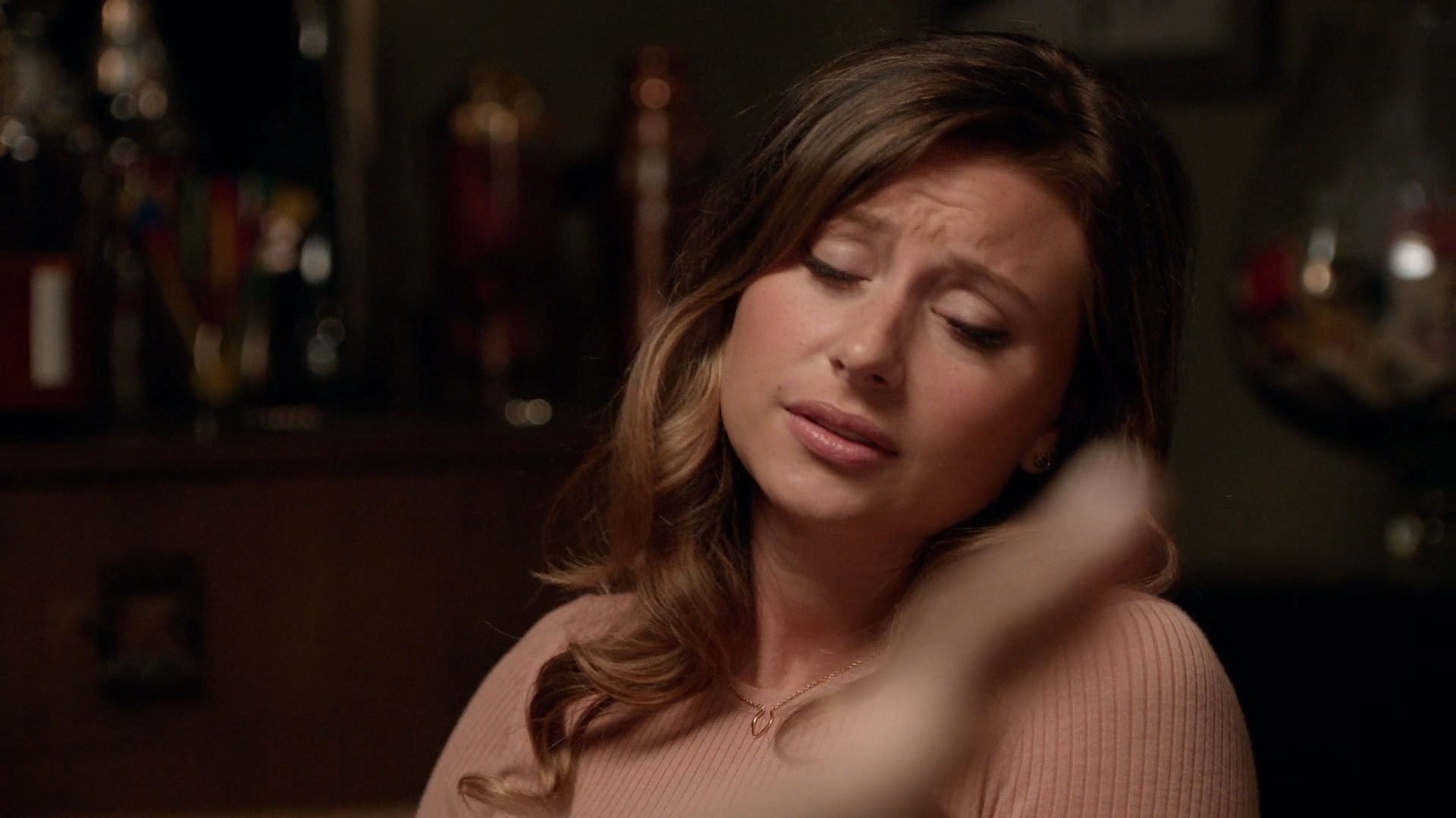 iZombie_3x09_Twenty-SidedDie_0090.jpg