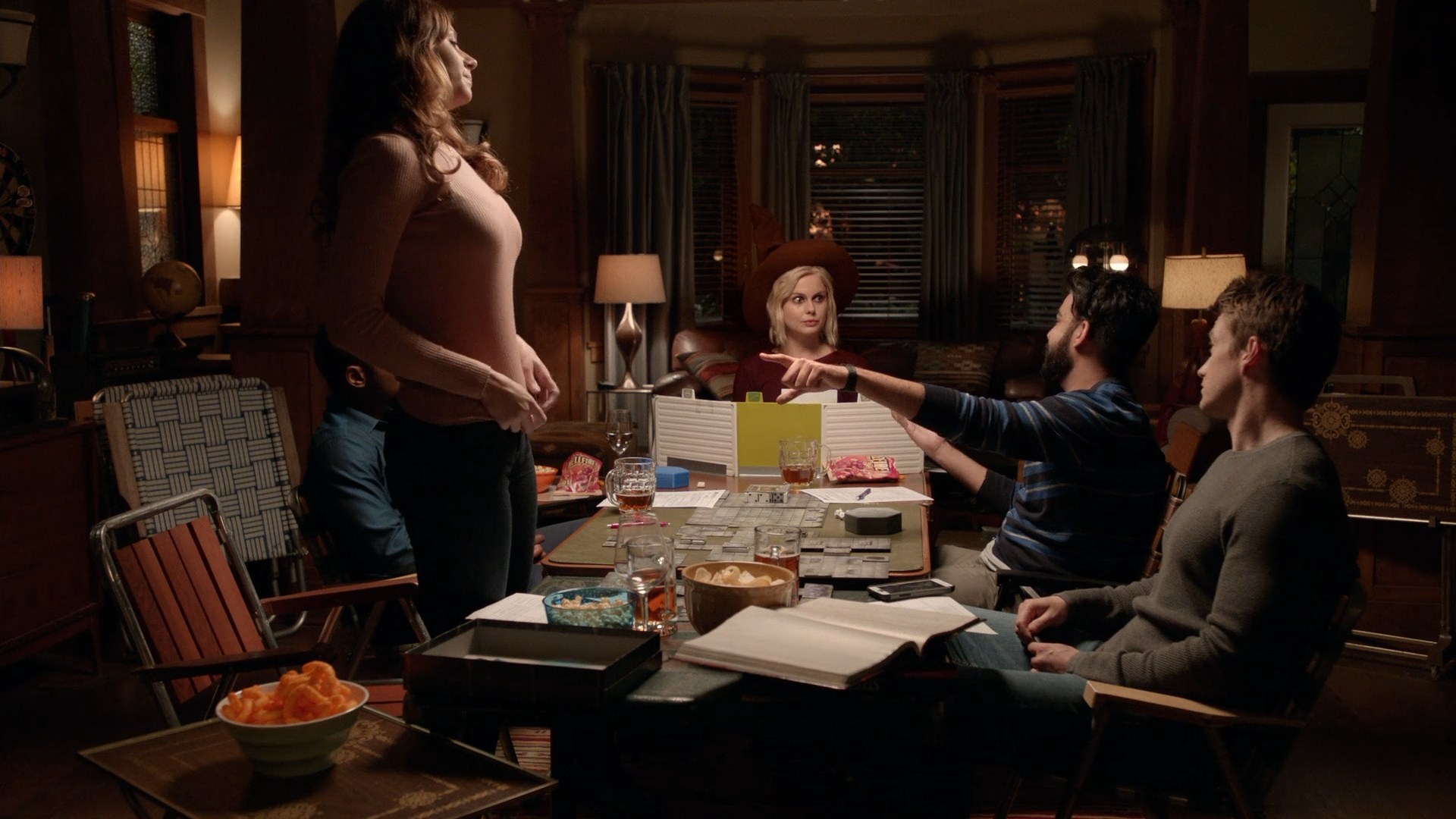 iZombie_3x09_Twenty-SidedDie_0100.jpg