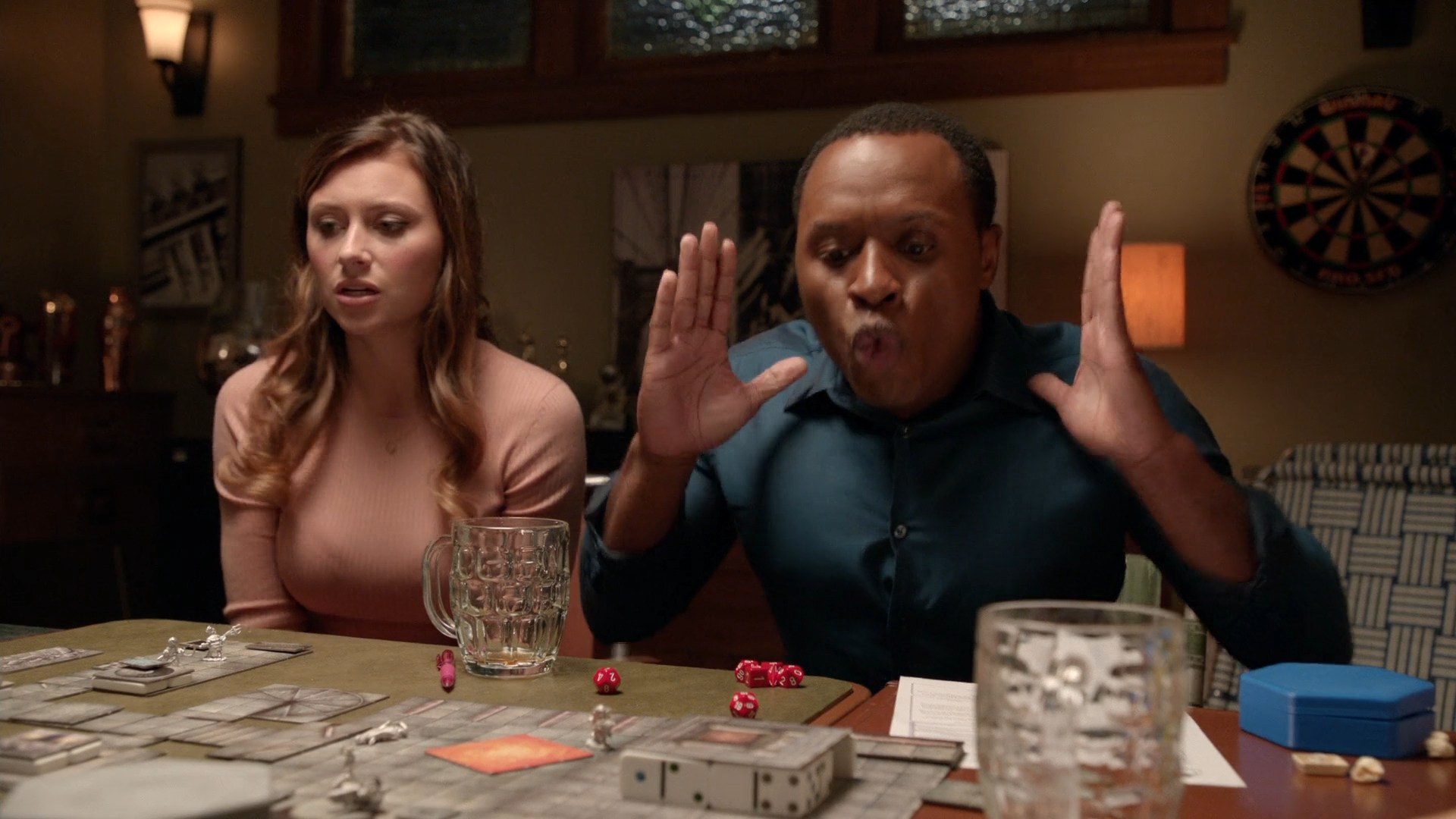 iZombie_3x09_Twenty-SidedDie_0132.jpg