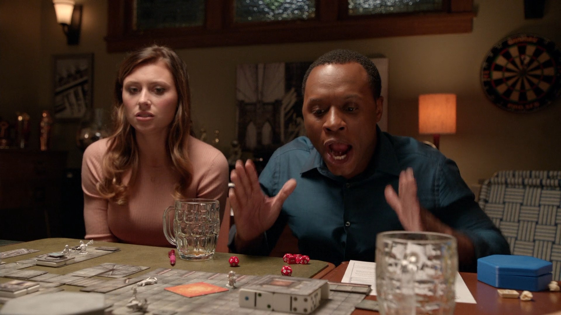 iZombie_3x09_Twenty-SidedDie_0133.jpg