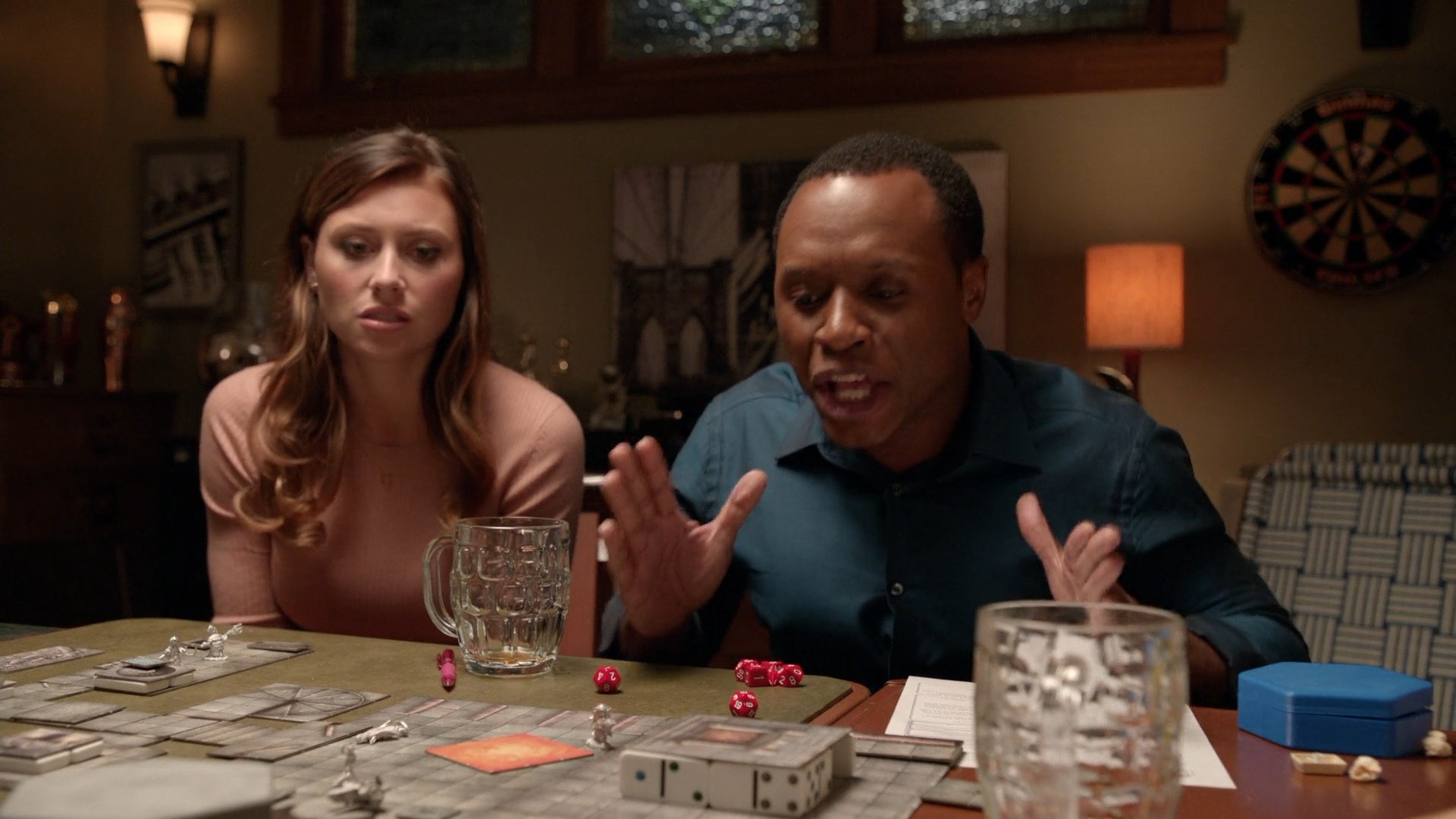iZombie_3x09_Twenty-SidedDie_0134.jpg