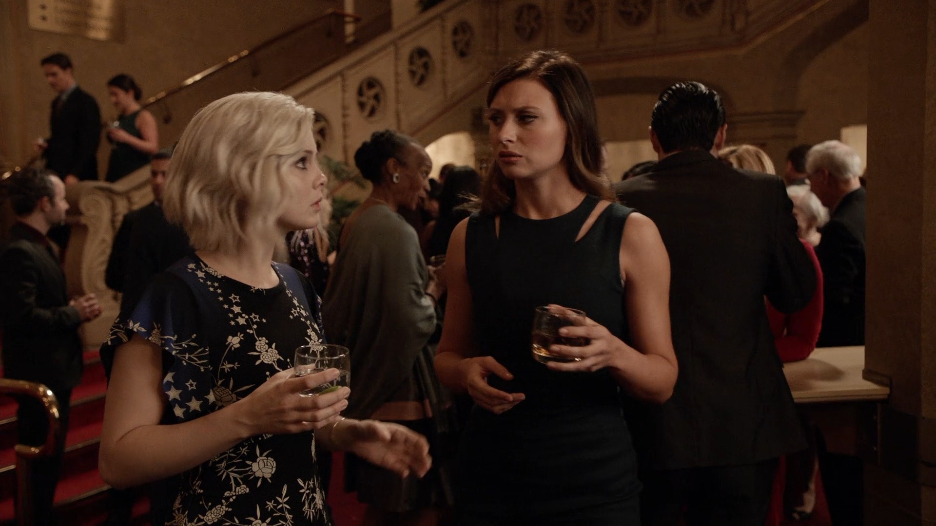 iZombie_3x09_Twenty-SidedDie_0187.jpg