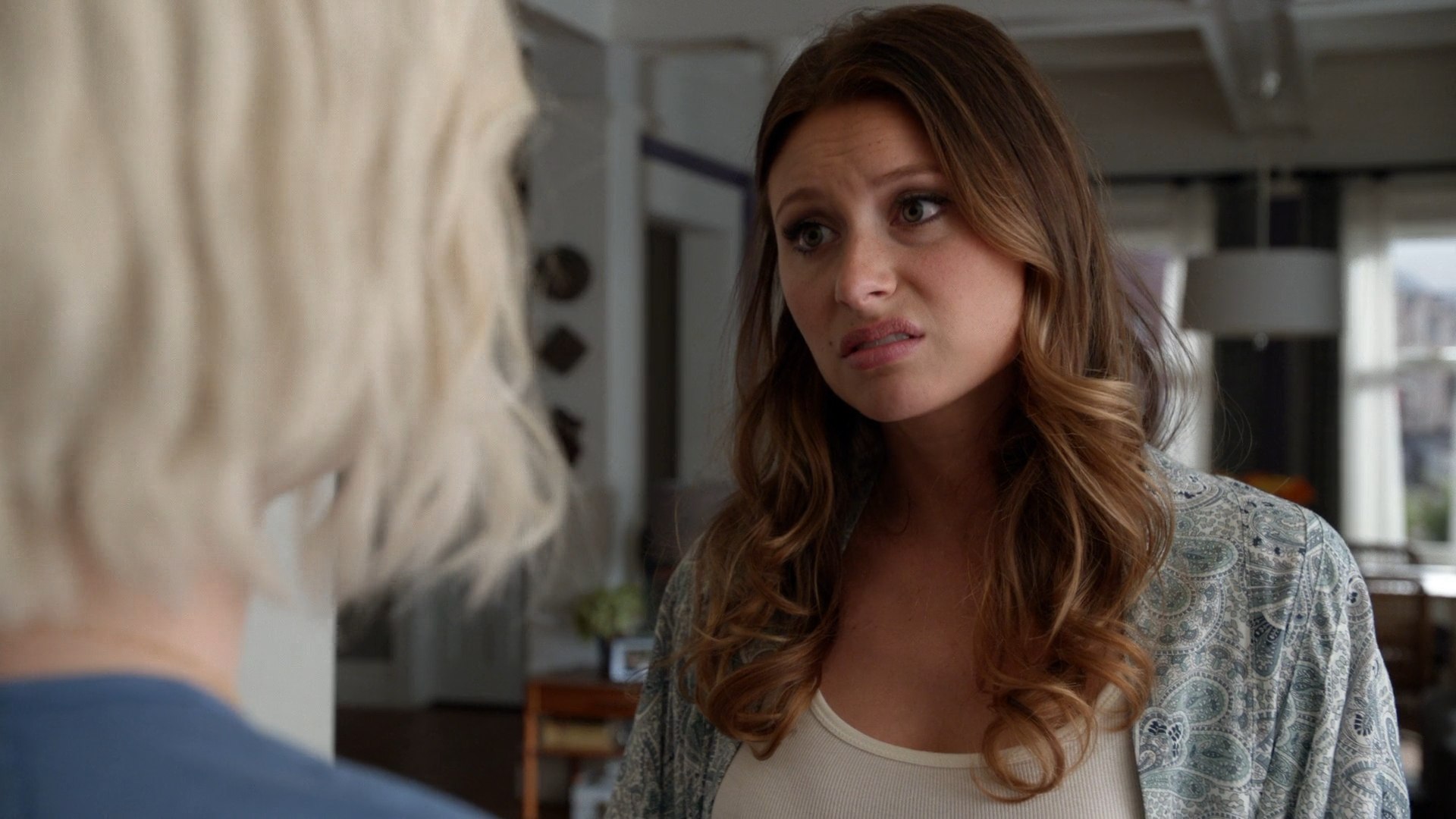 iZombie_3x10_ReturnoftheDeadGuy_0095.jpg