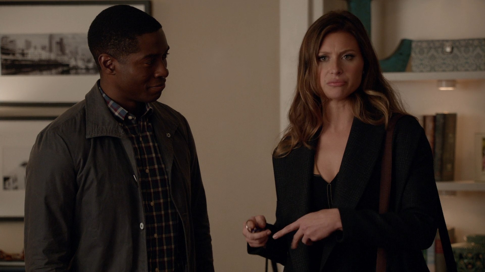 iZombie_3x10_ReturnoftheDeadGuy_0399.jpg