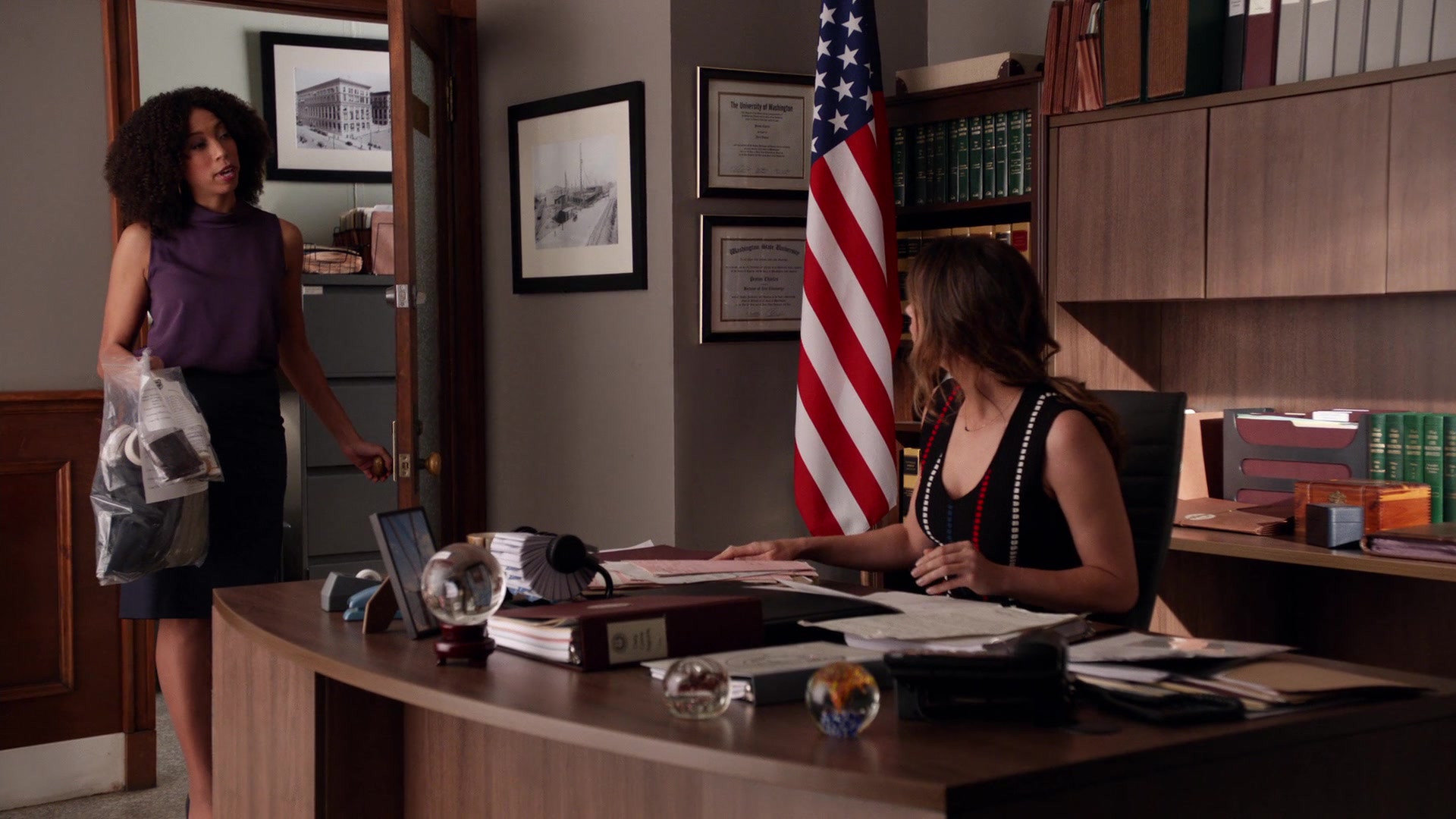 iZombie_3x11_ConspiracyWeary_0034.jpg