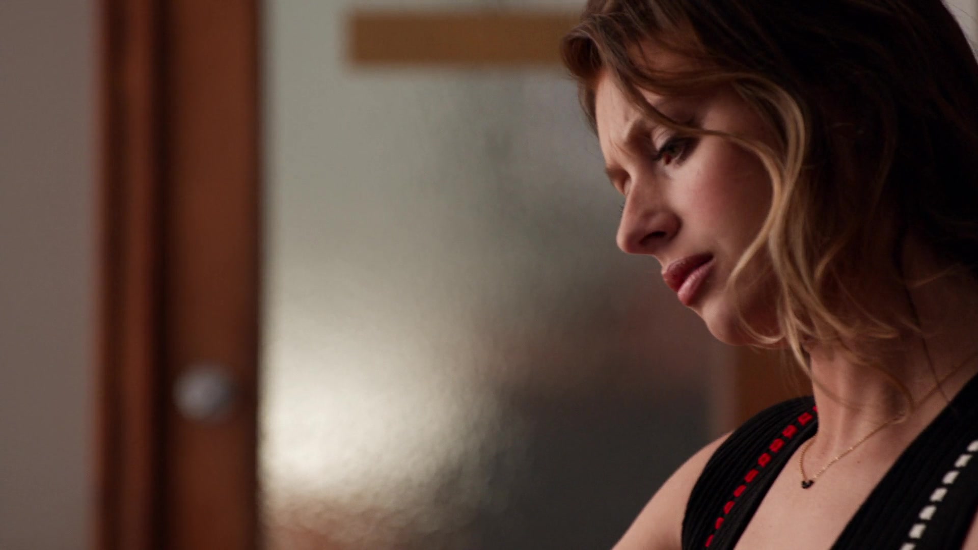 iZombie_3x11_ConspiracyWeary_0040.jpg