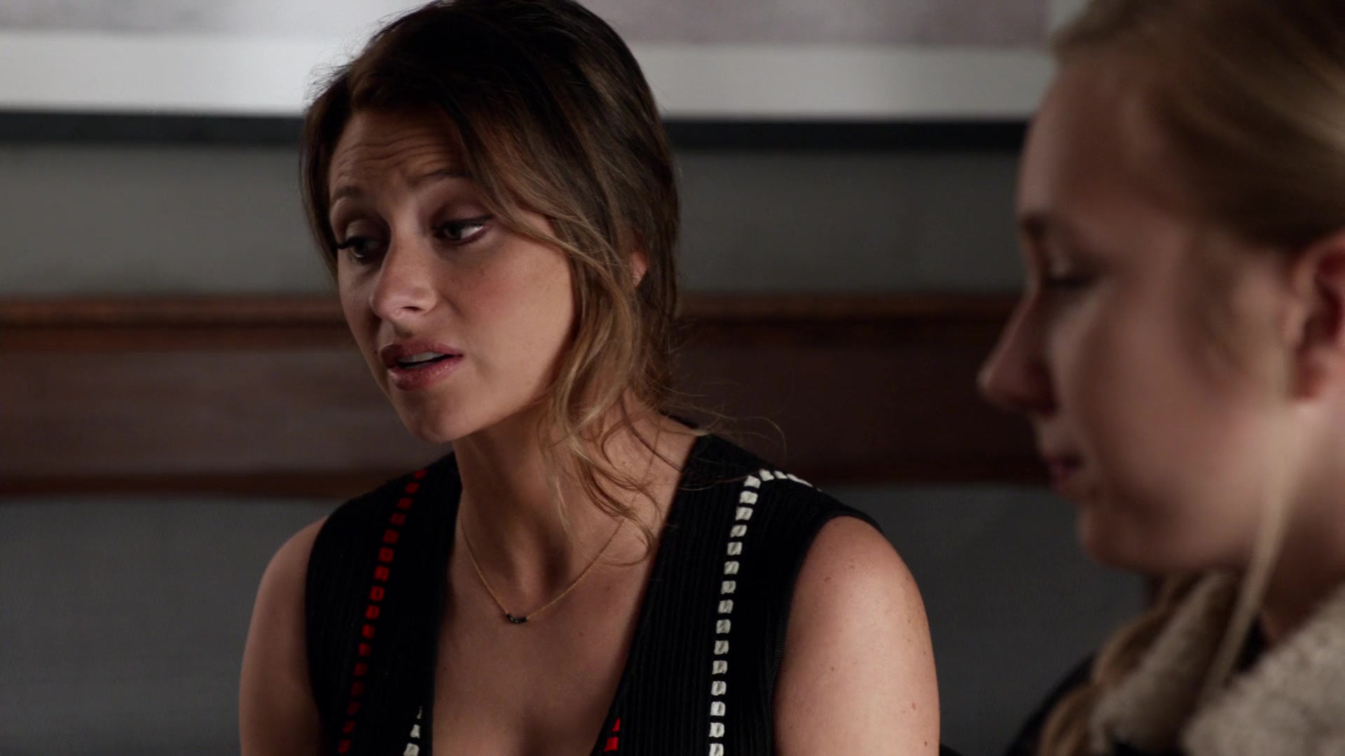 iZombie_3x11_ConspiracyWeary_0076.jpg