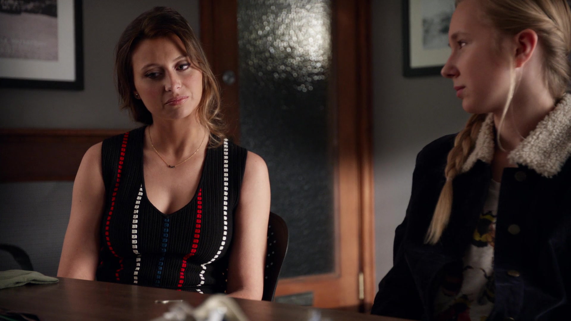 iZombie_3x11_ConspiracyWeary_0128.jpg
