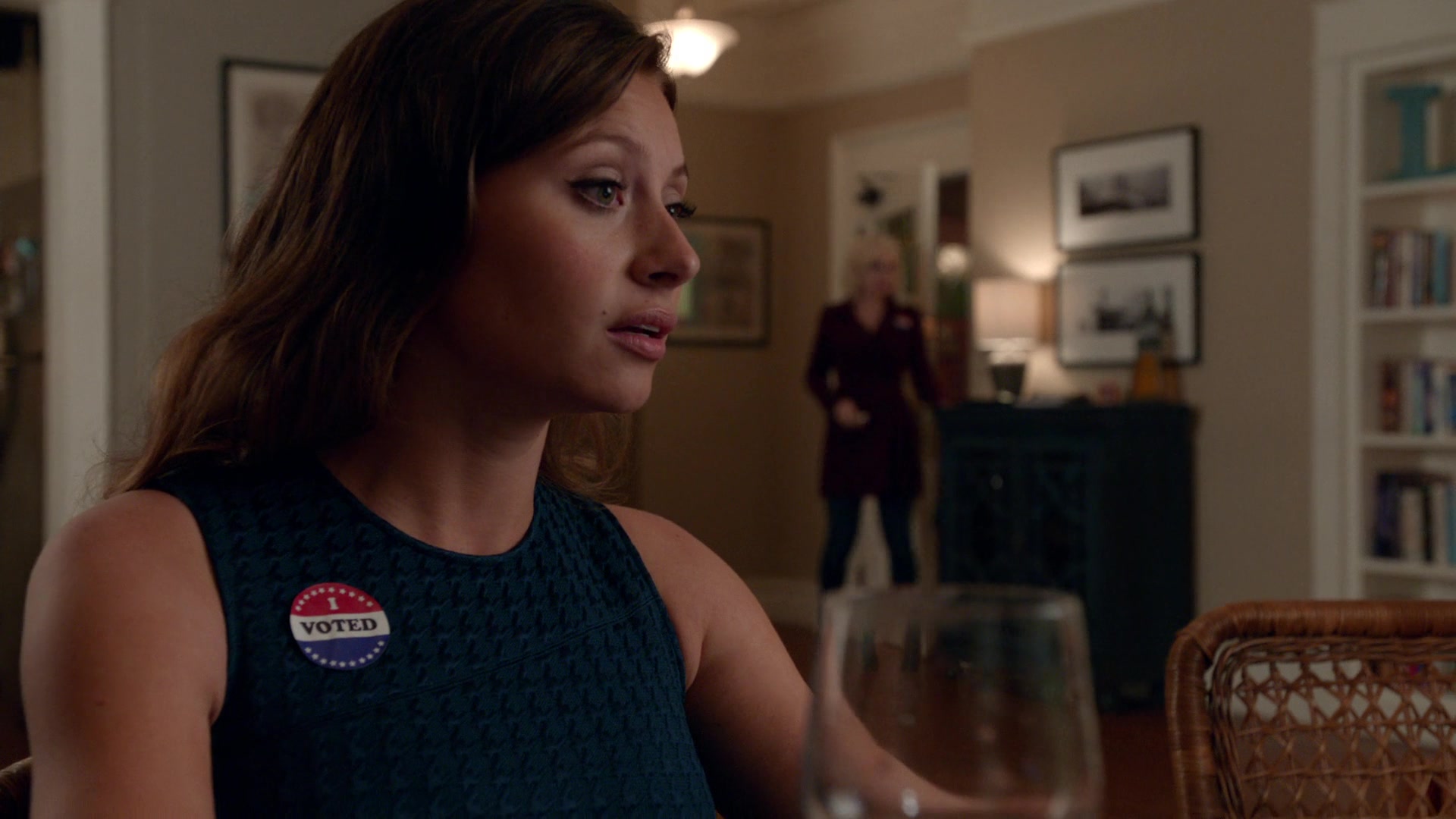 iZombie_3x11_ConspiracyWeary_0169.jpg