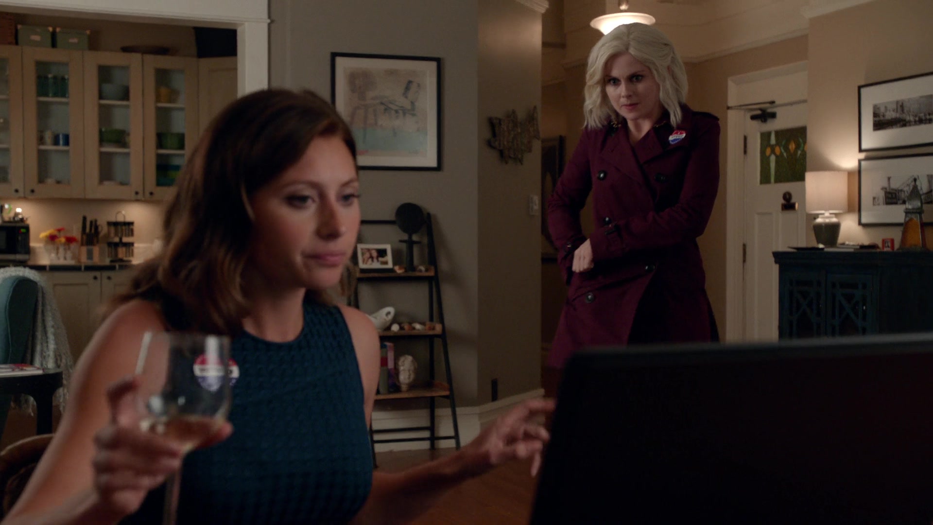 iZombie_3x11_ConspiracyWeary_0174.jpg