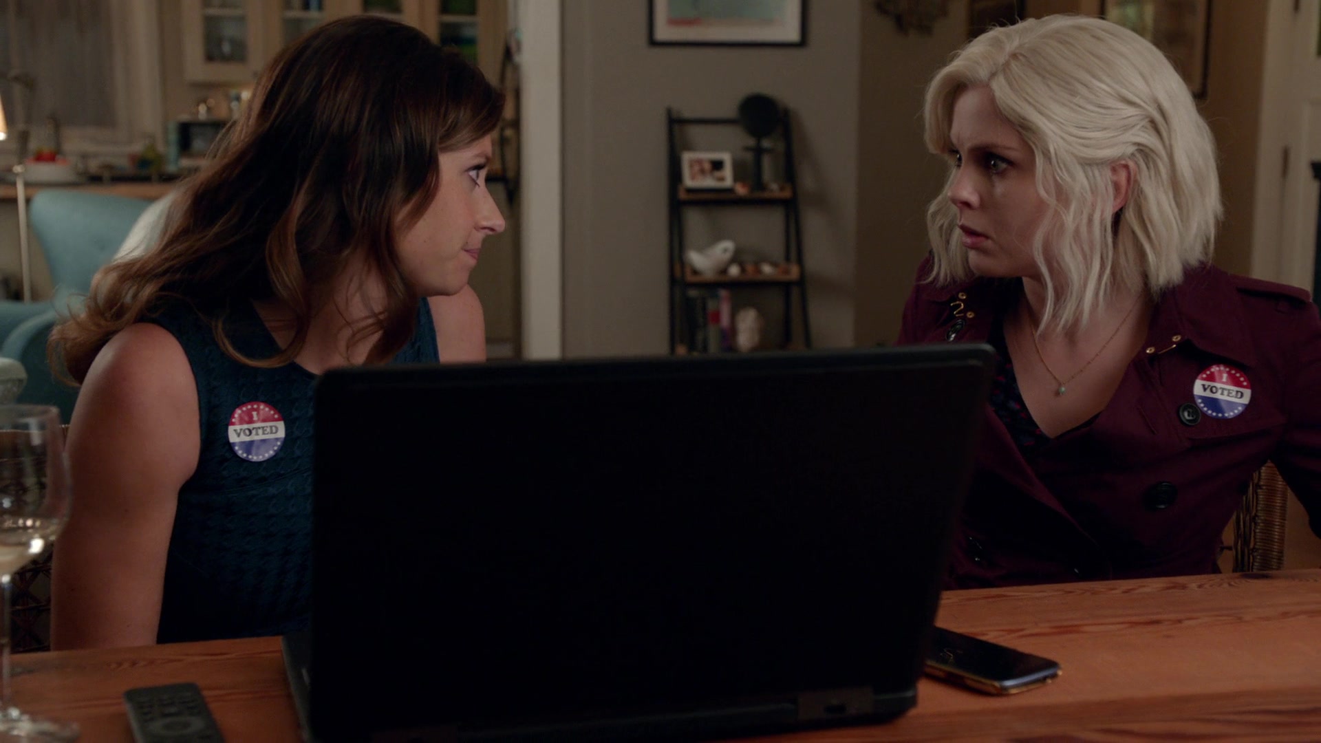 iZombie_3x11_ConspiracyWeary_0180.jpg