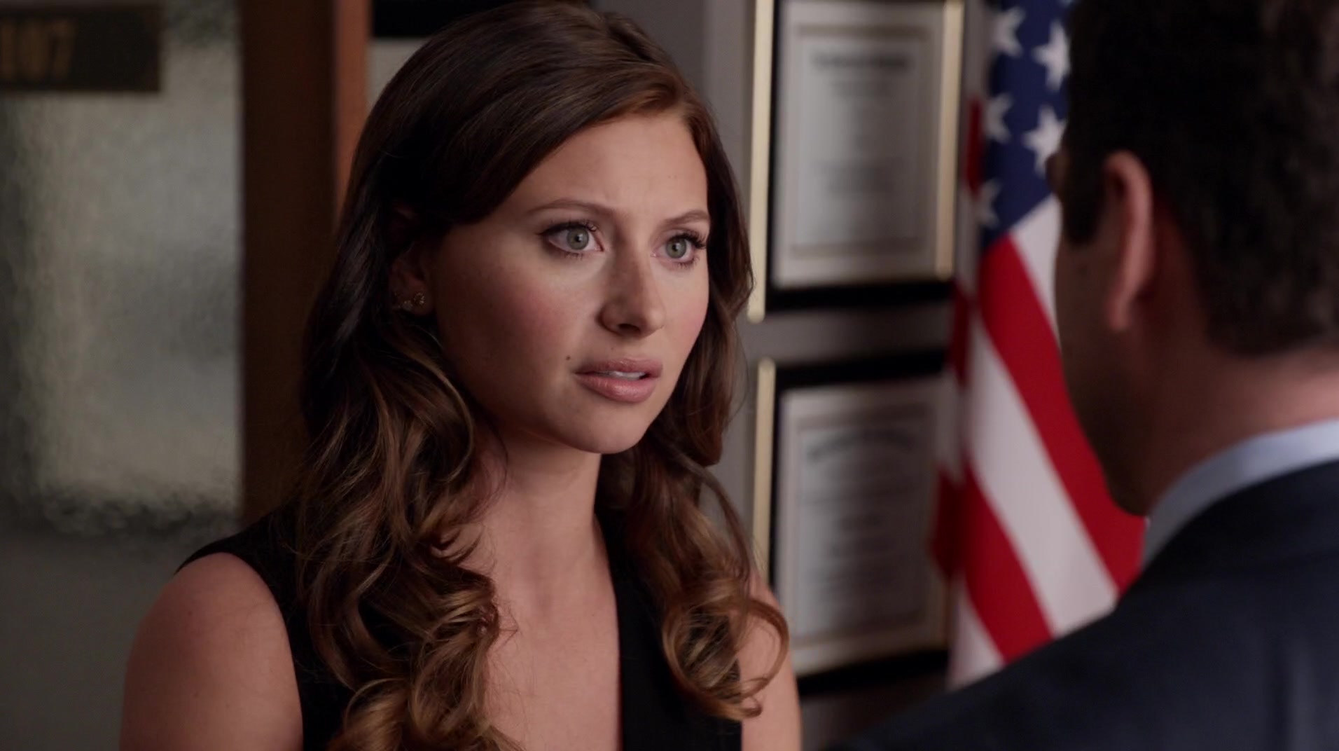 iZombie_3x12_LookingforMrGoodbrainPart1_0067.jpg