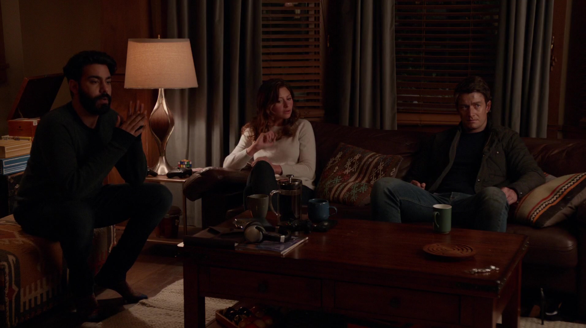 iZombie_3x13_LookingforMrGoodbrainPart2_0023.jpg